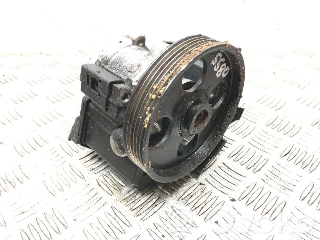 Citroen Xsara Picasso Ohjaustehostimen pumppu 