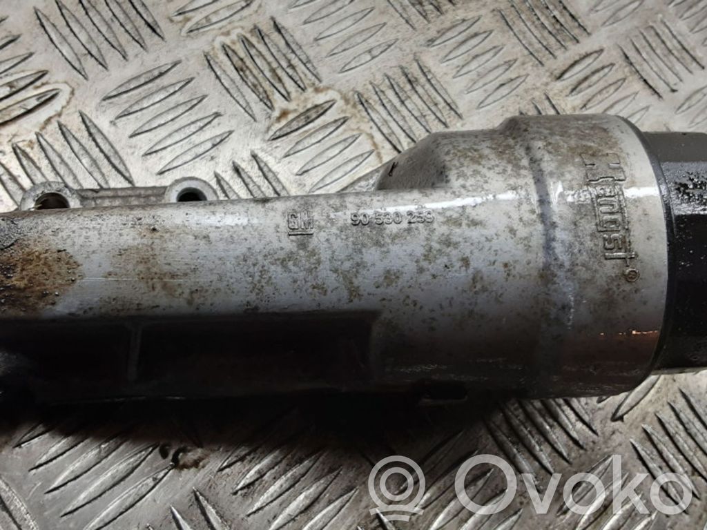 Opel Vectra C Oil filter mounting bracket 