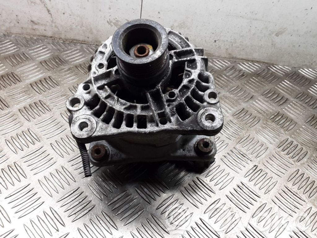 Volkswagen Polo III 6N 6N2 6NF Ģenerators 