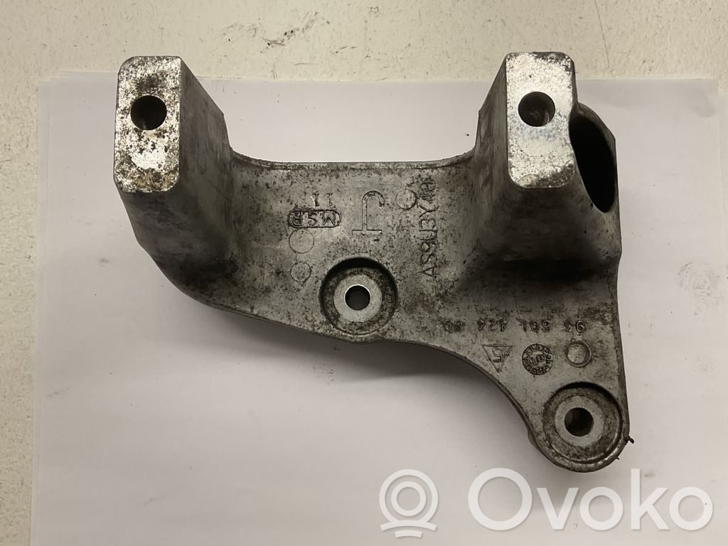 Citroen C5 Engine mounting bracket 