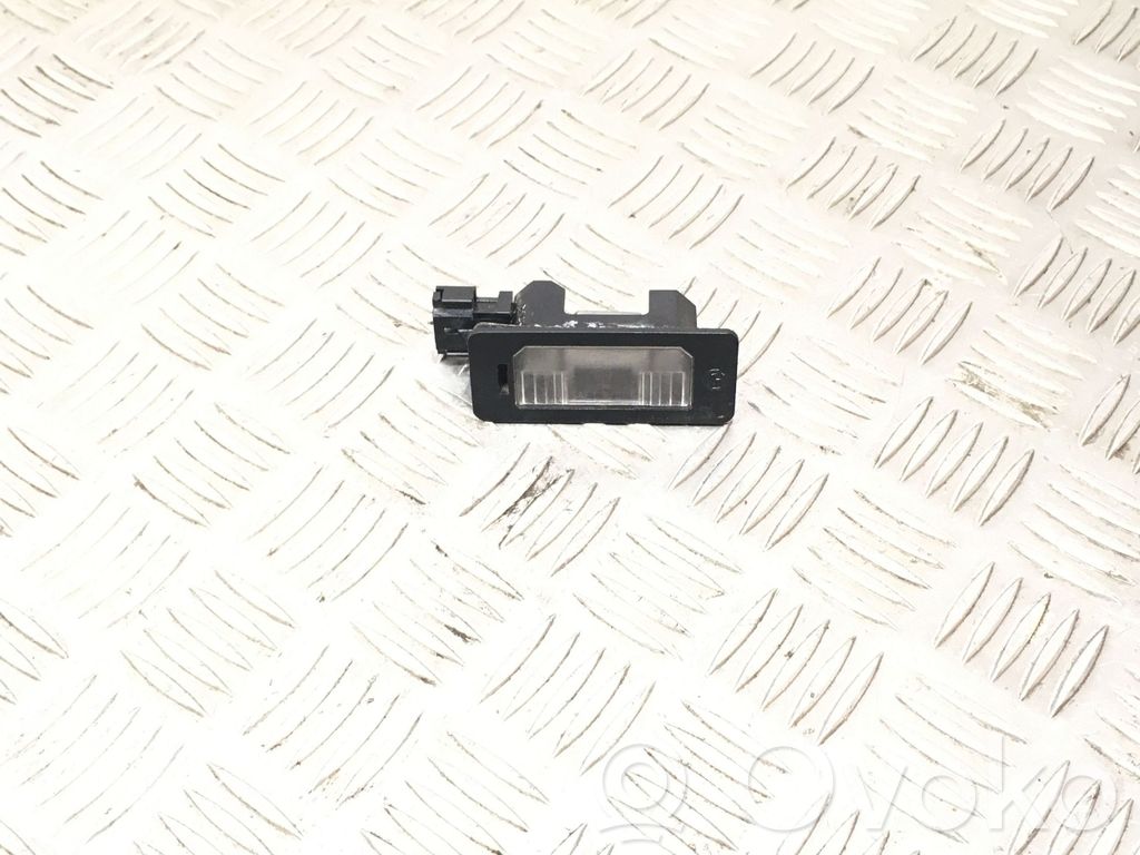 BMW 3 E90 E91 Éclairage de plaque d'immatriculation 
