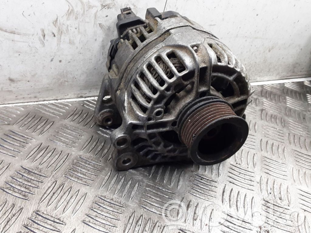 Volkswagen Golf IV Alternador 