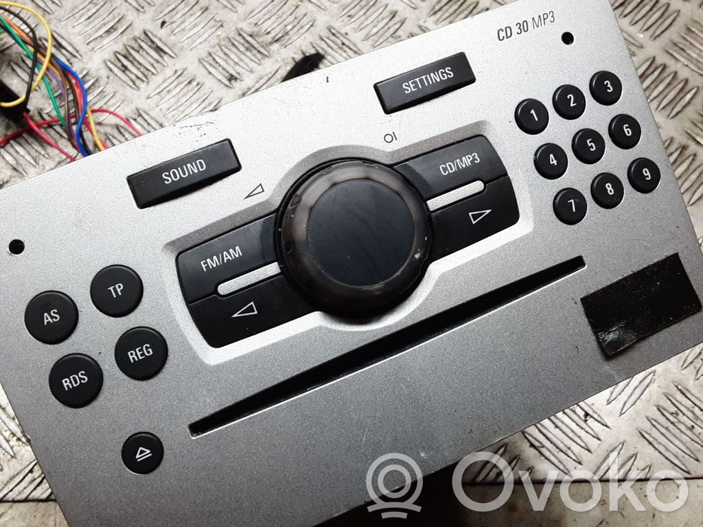 Opel Corsa D Radio / CD-Player / DVD-Player / Navigation 