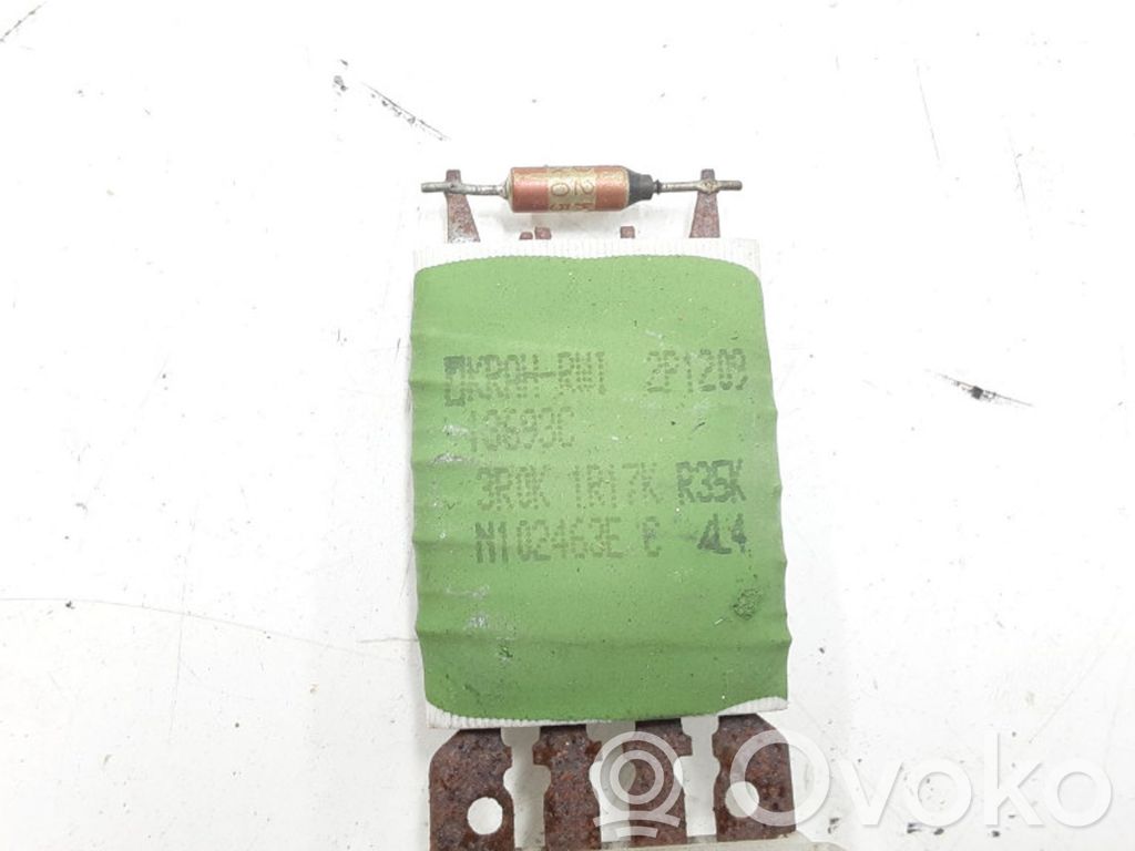 Toyota Yaris Przekaźnik dmuchawy 