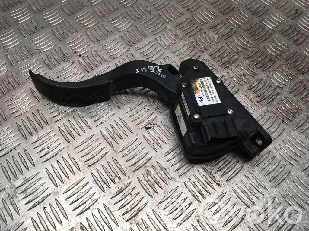 Hyundai Santa Fe Pedal del acelerador 
