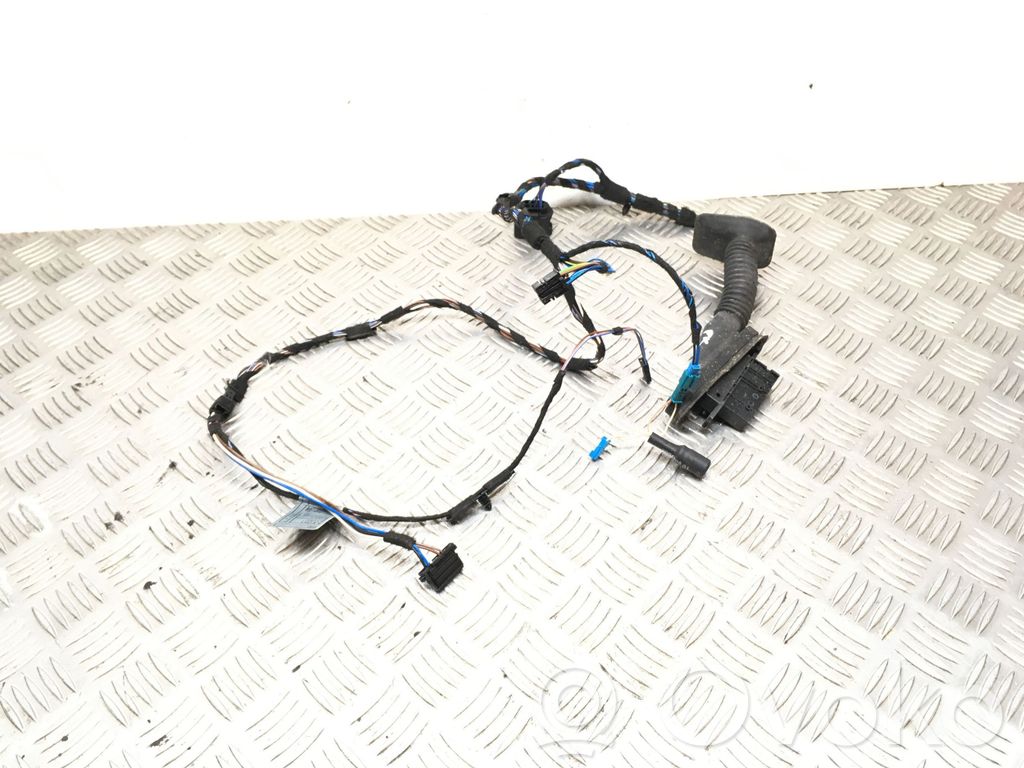 BMW 1 E81 E87 Arnés/cableado de puerta delantera 