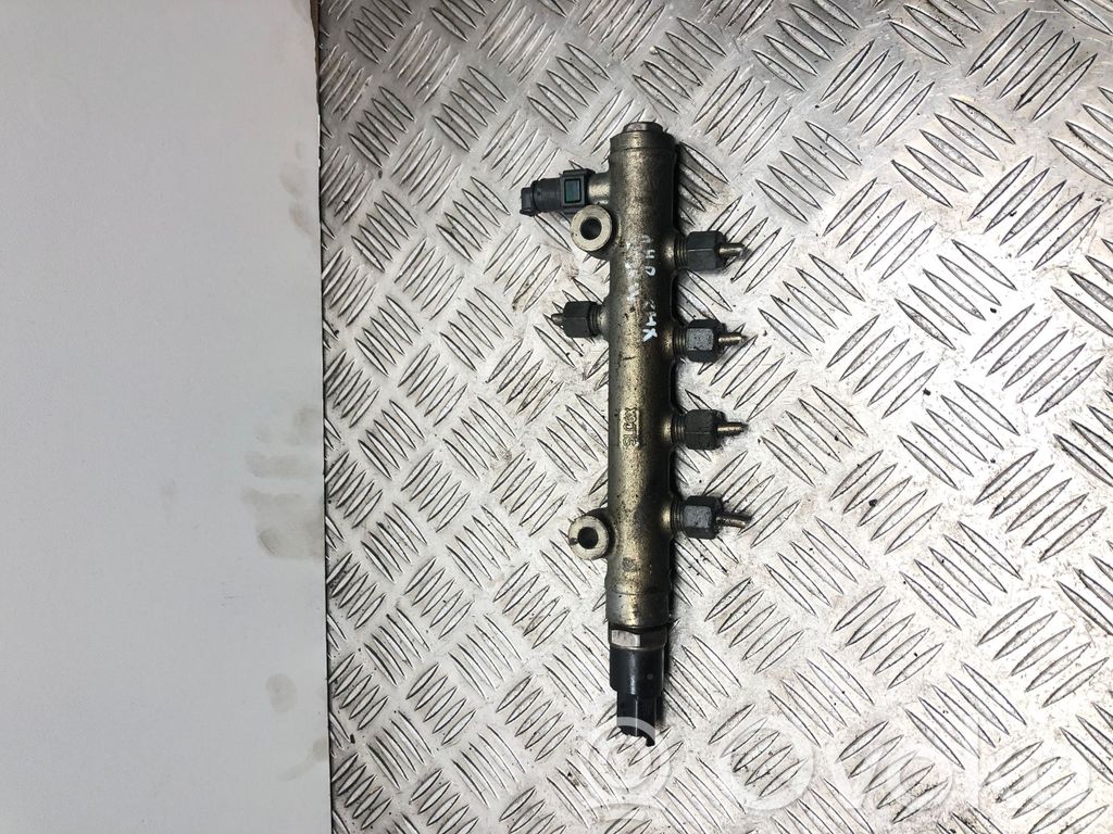 Peugeot 206 Polttoainepääputki 