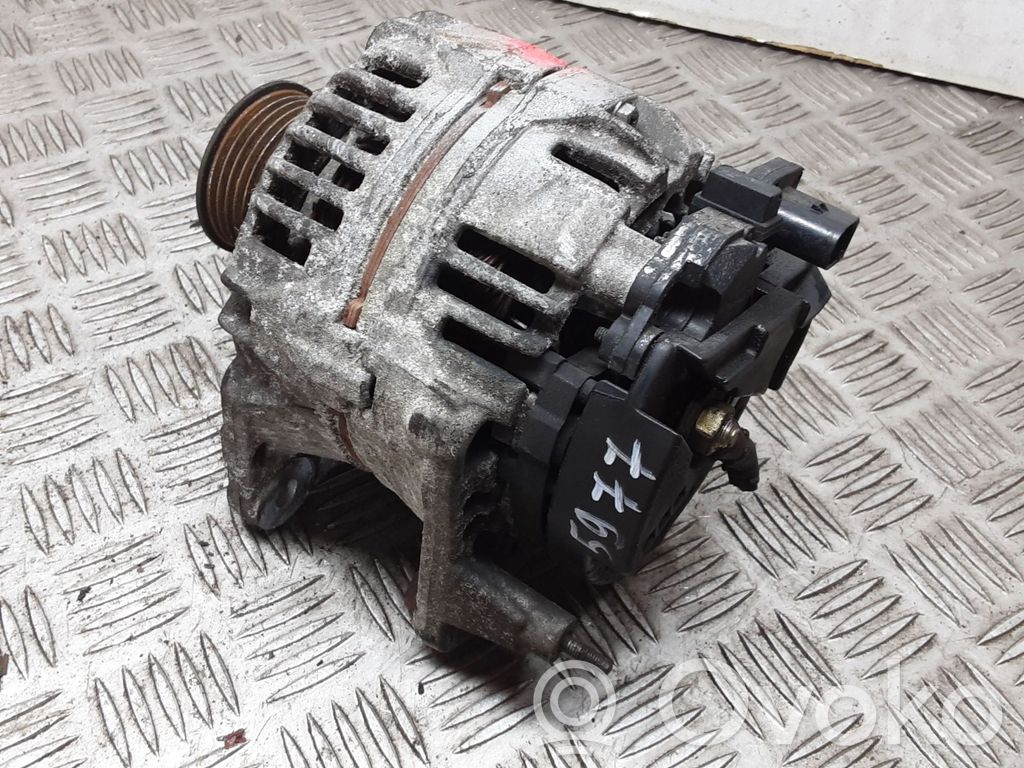 Volkswagen Golf IV Alternador 