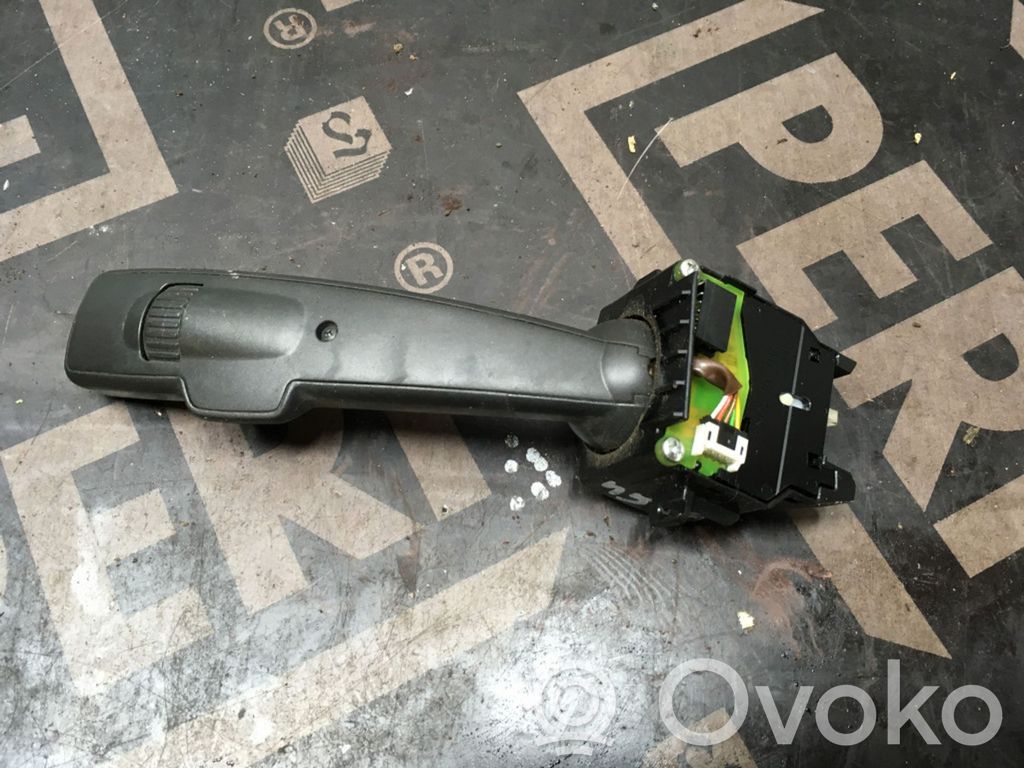 Schalter Hebel Scheibenwischer   17D770