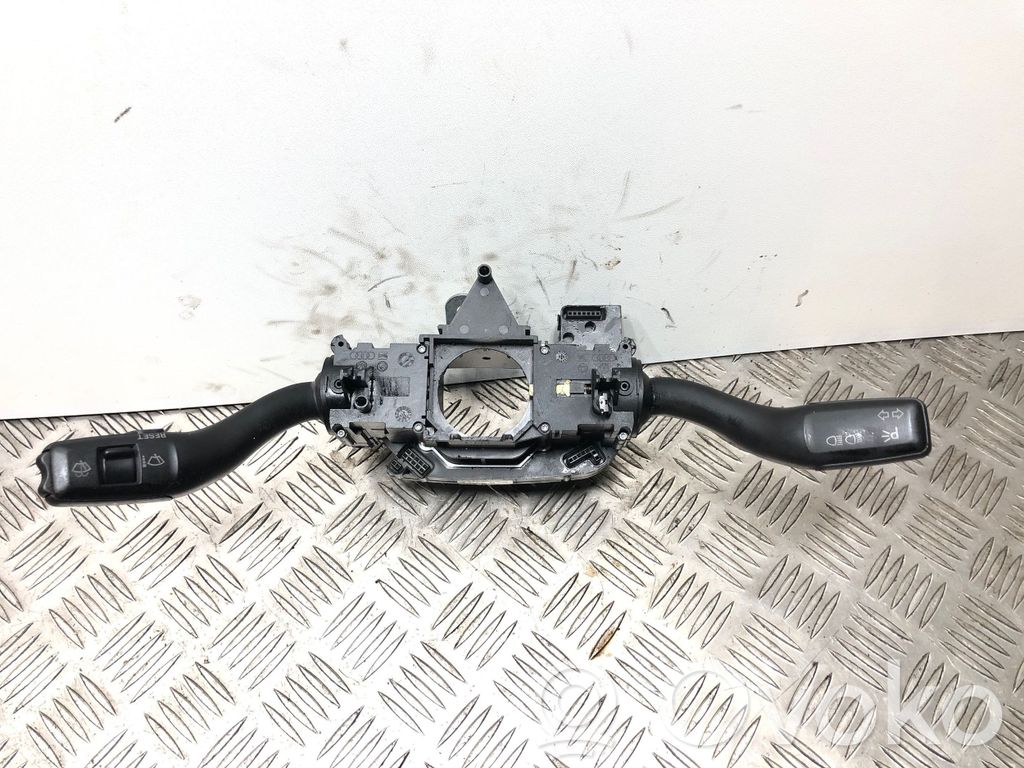 Audi A6 S6 C6 4F Interruptor/palanca de limpiador de luz de giro 
