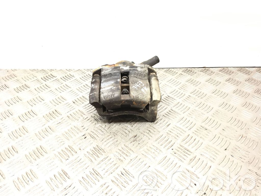 Zacisk hamulcowy przedni   82481U,82475IUK,075L,133415