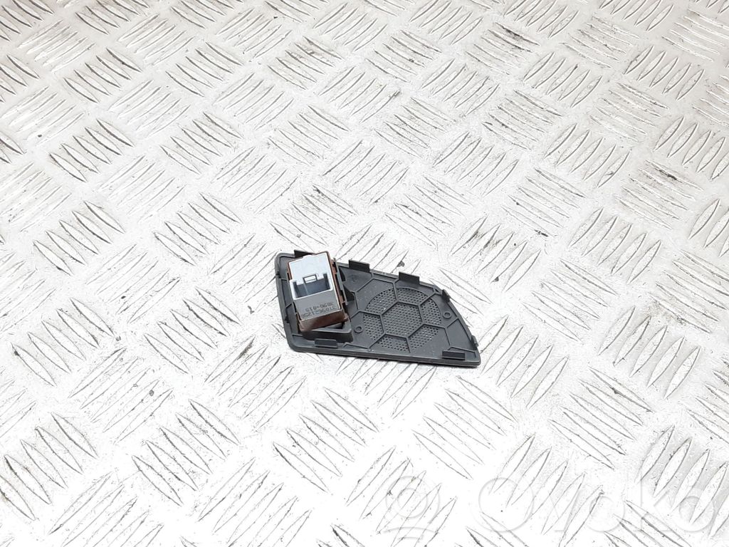 Skoda Superb B6 (3T) Central locking switch button 