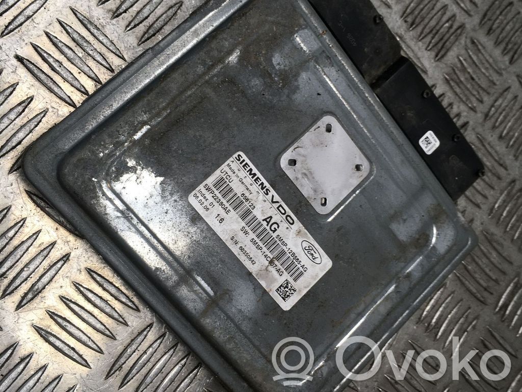 Ford Focus Komputer / Sterownik ECU silnika 