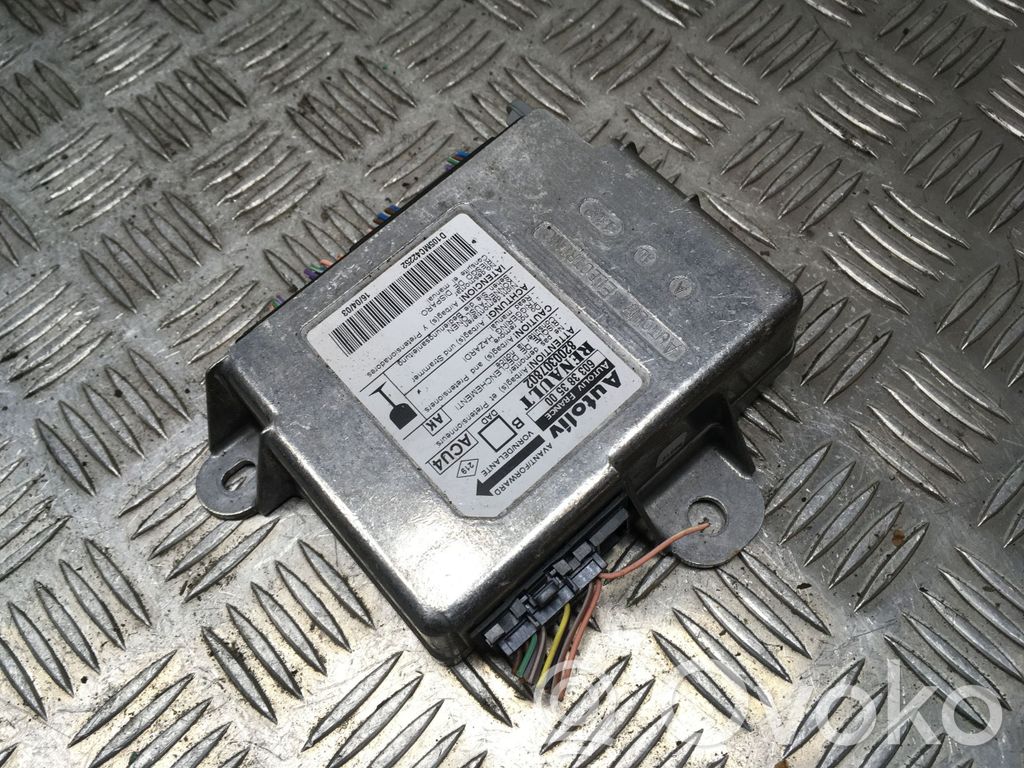 Renault Megane II Unitate/modul de comandă airbaguri 