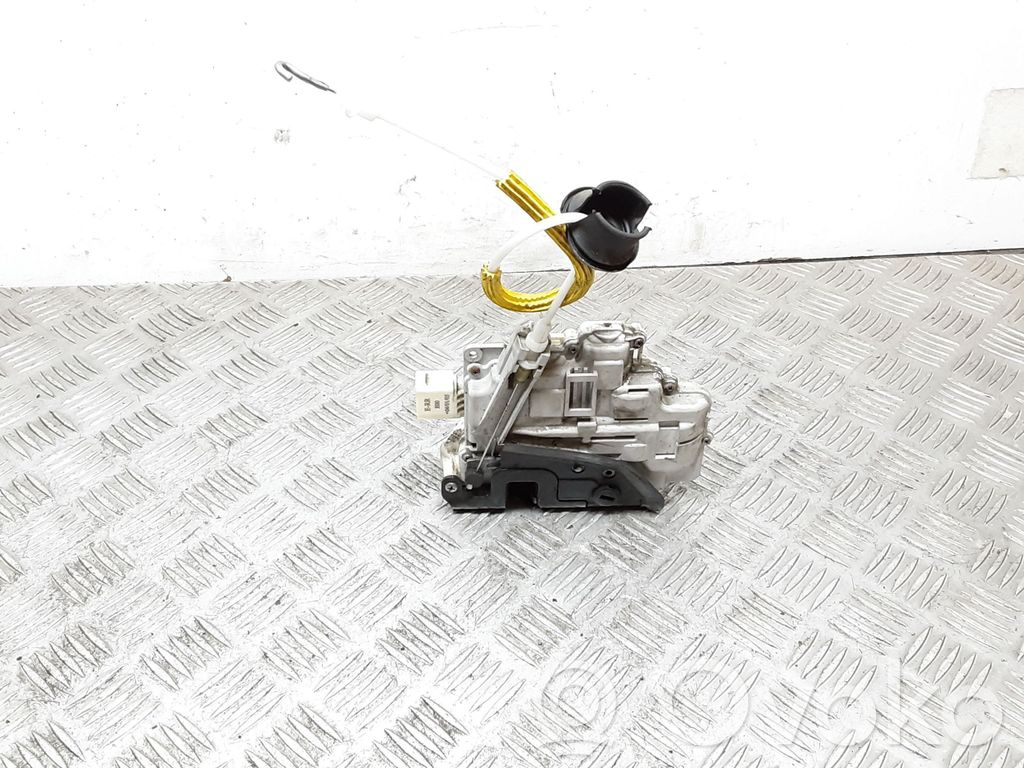 Audi A4 S4 B7 8E 8H Cerradura de puerta trasera 