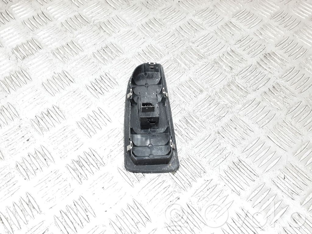 BMW 1 E81 E87 Elektrisko logu slēdzis 