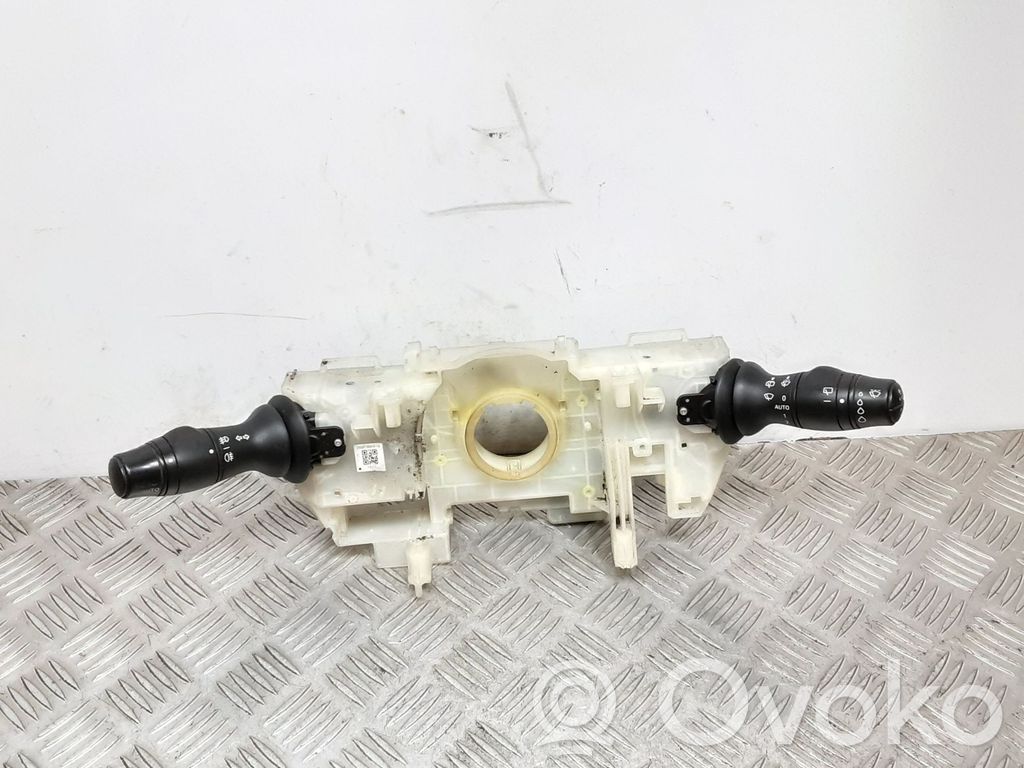 Renault Laguna III Wiper turn signal indicator stalk/switch 