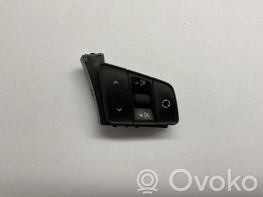 Hyundai i40 Ohjauspyörän painikkeet/kytkimet 
