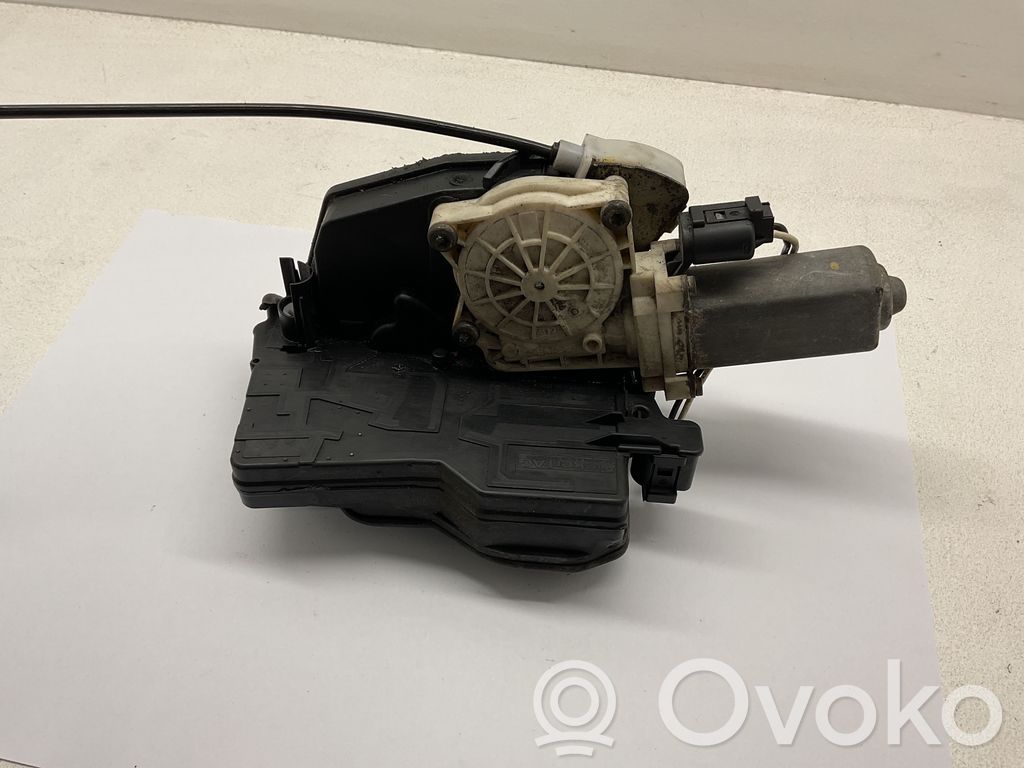 BMW 7 E65 E66 Front door lock 