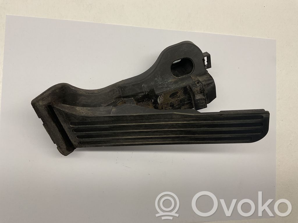 Volkswagen Golf IV Педаль акселератора 