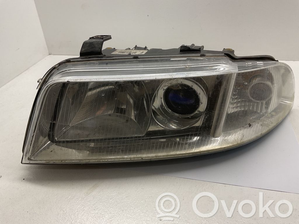 Audi A4 S4 B5 8D Scheinwerfer 