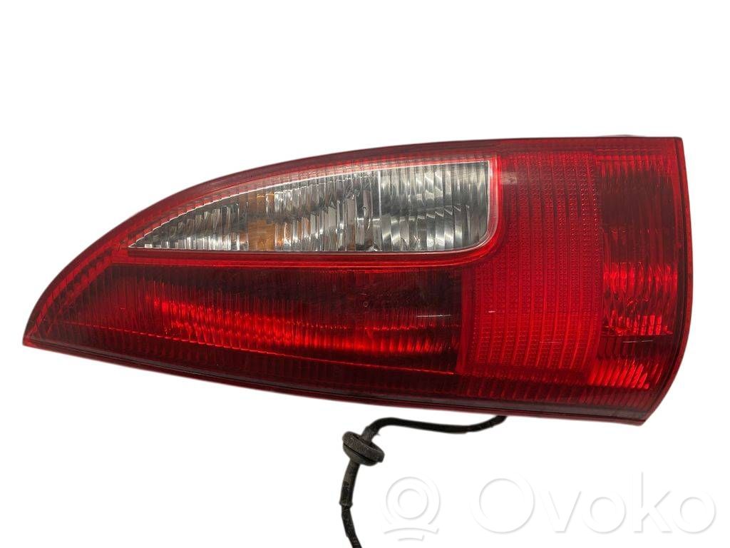 Rear/tail lights   22061908