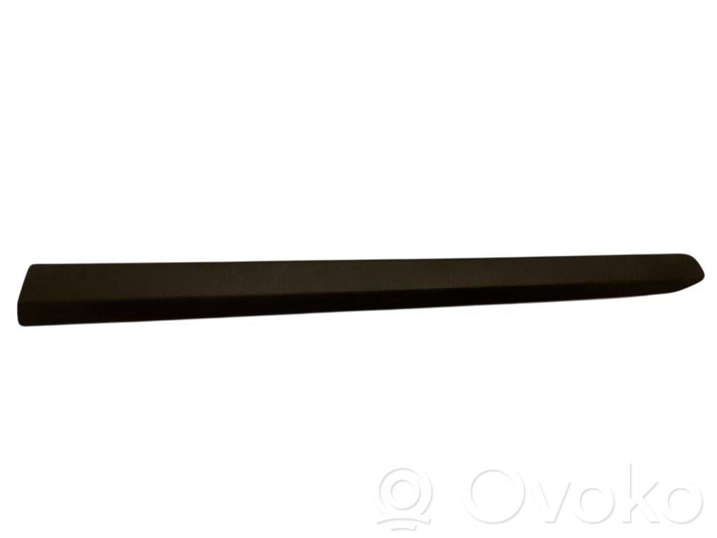 Fiat Doblo Priekšpusē durvju dekoratīvā apdare (moldings) 