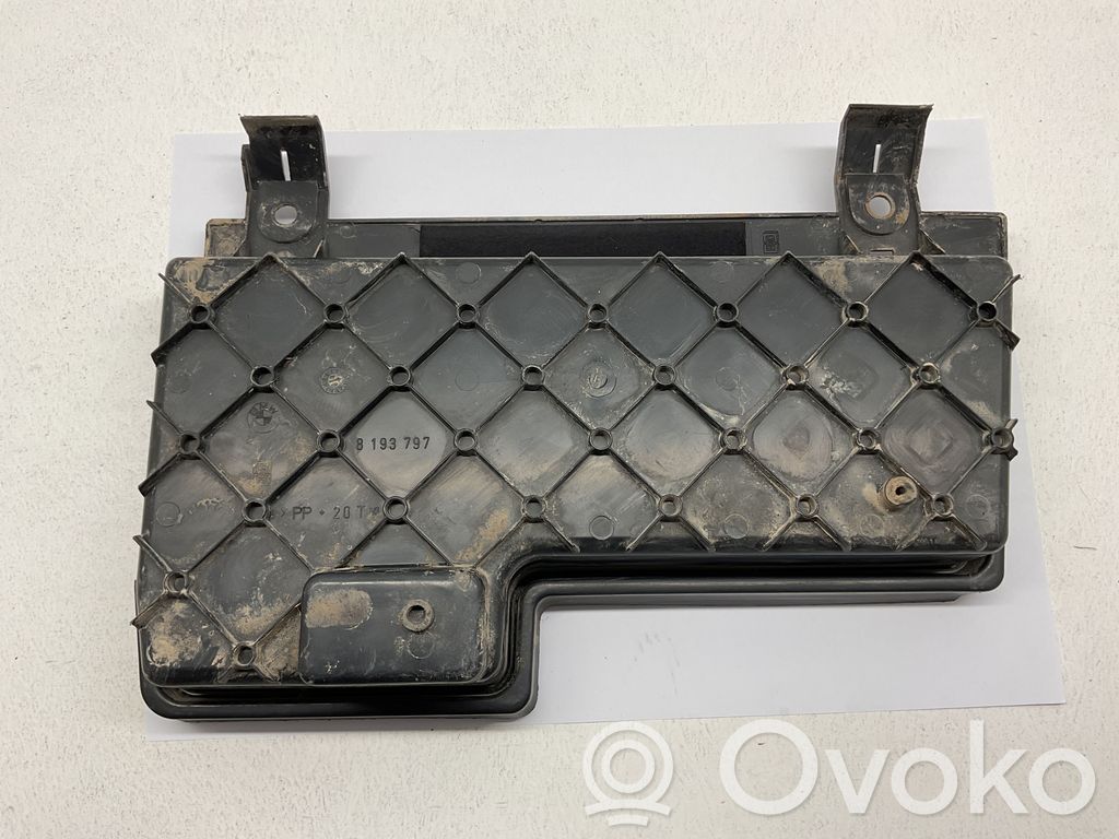 BMW 3 E46 Trunk/boot lower side trim panel 