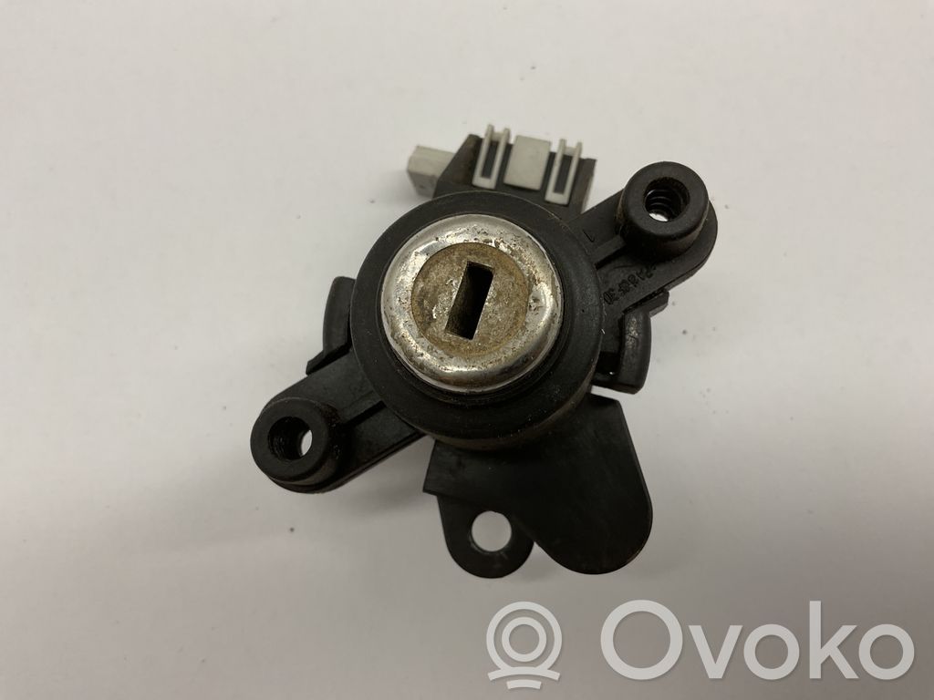 BMW 3 E46 Tailgate exterior lock 