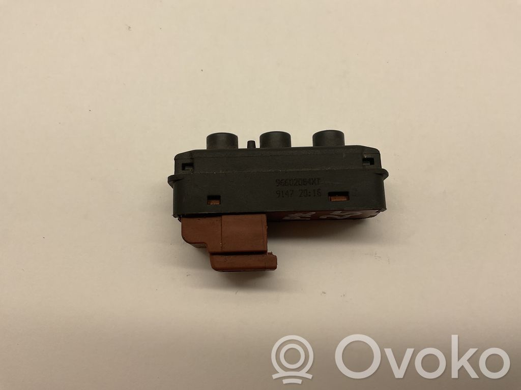 Toyota Avensis T250 Seat memory switch 