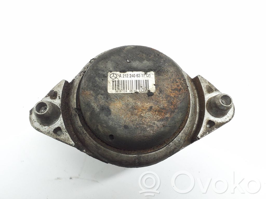 Mercedes-Benz E W212 Suport tampon motor 