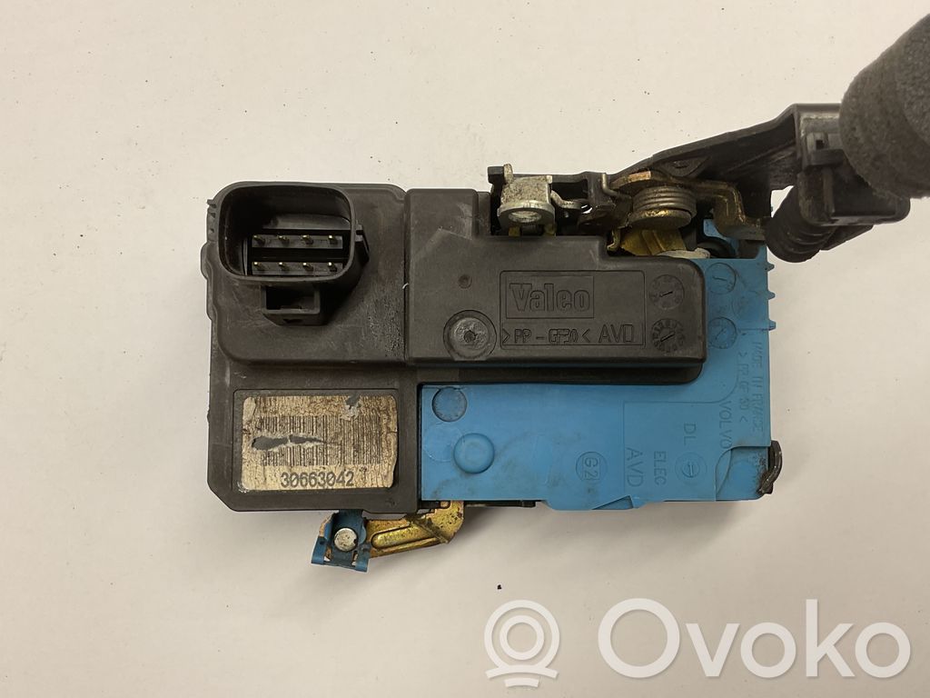 Volvo XC90 Front door lock 