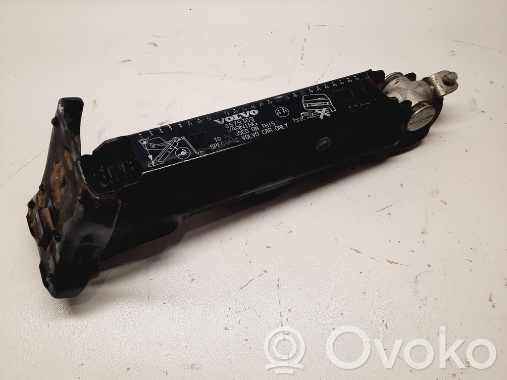 Volvo V70 Lift Jack 