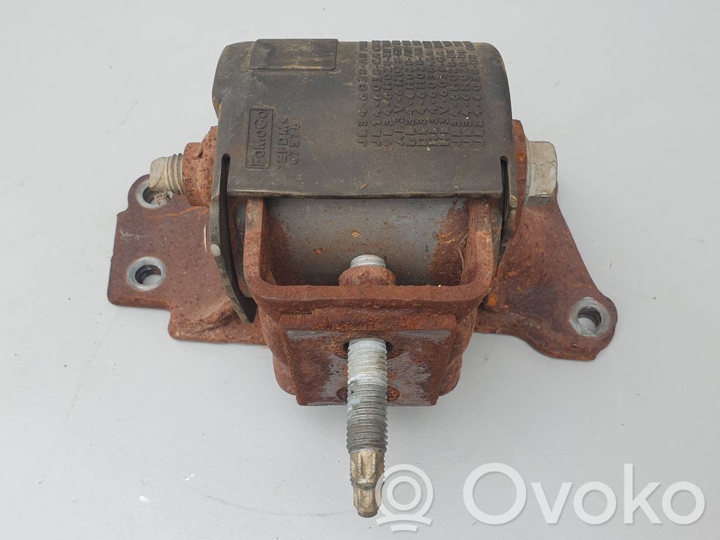 Ford F150 Engine mount bracket 
