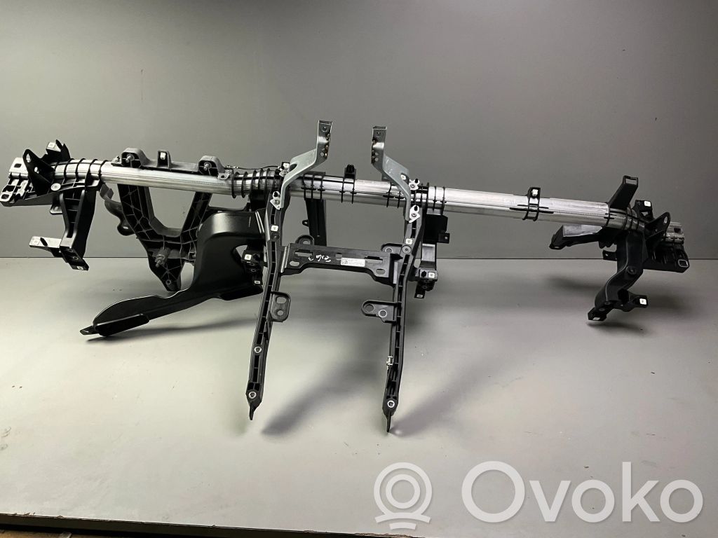 Tesla Model 3 Balkis panelės tvirtinimo 