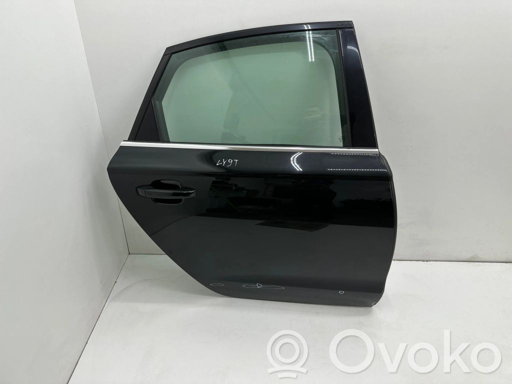 Puerta trasera   LY9T