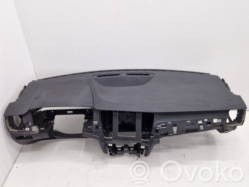 Volvo S90, V90 Panelė 