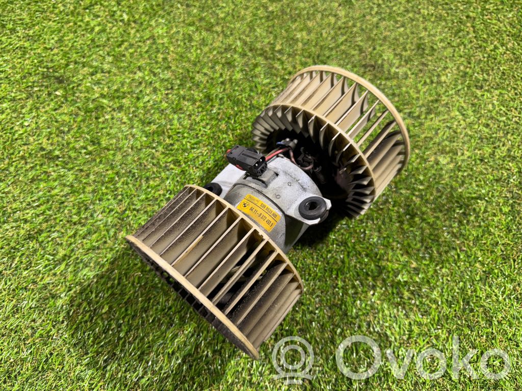 Mazā radiatora ventilators   5399533900