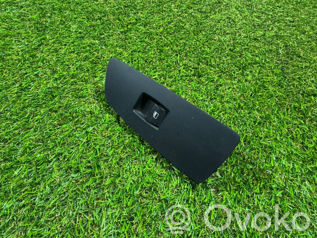 BMW 1 E81 E87 Electric window control switch 