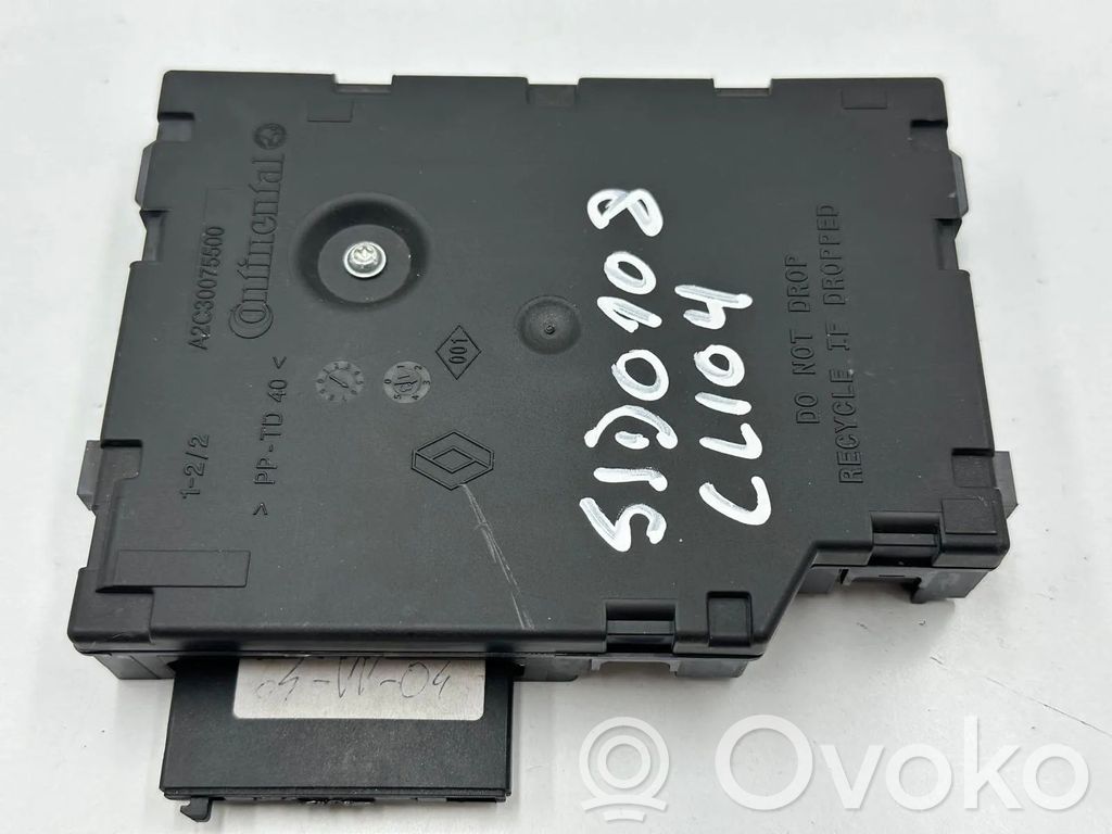 Renault Clio IV Ignition key card reader 
