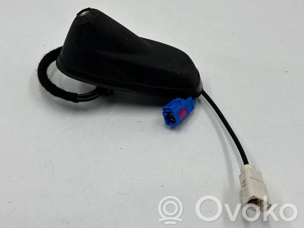 Peugeot 2008 I Antena radiowa 
