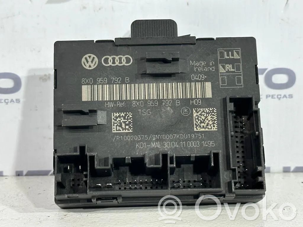 Unité de commande module de porte   8X0959792B