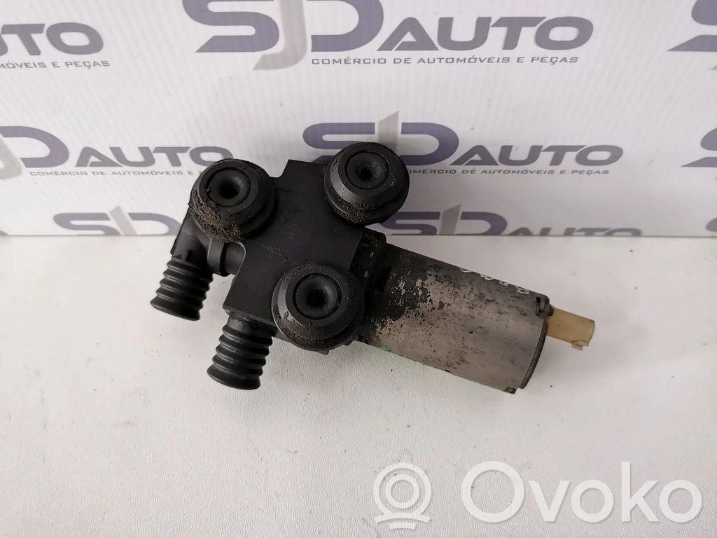 BMW 1 E81 E87 Water pump 