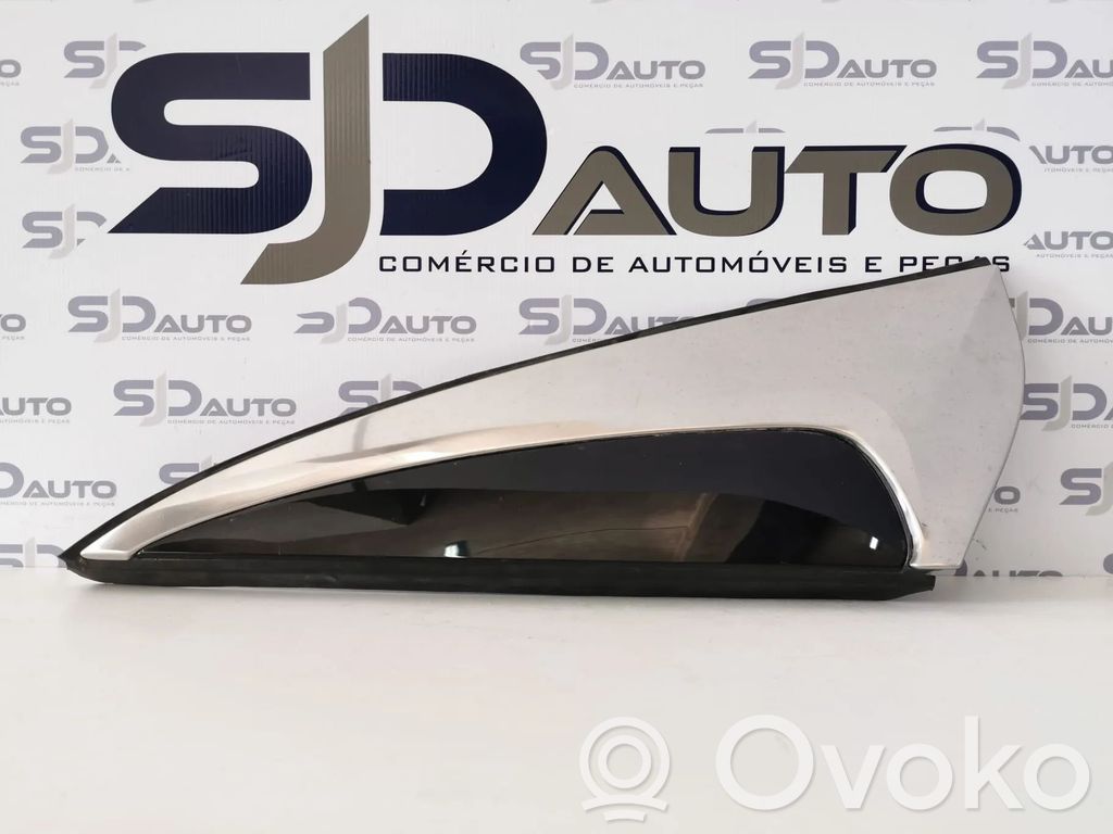Citroen C4 II Picasso Rear arch trim 