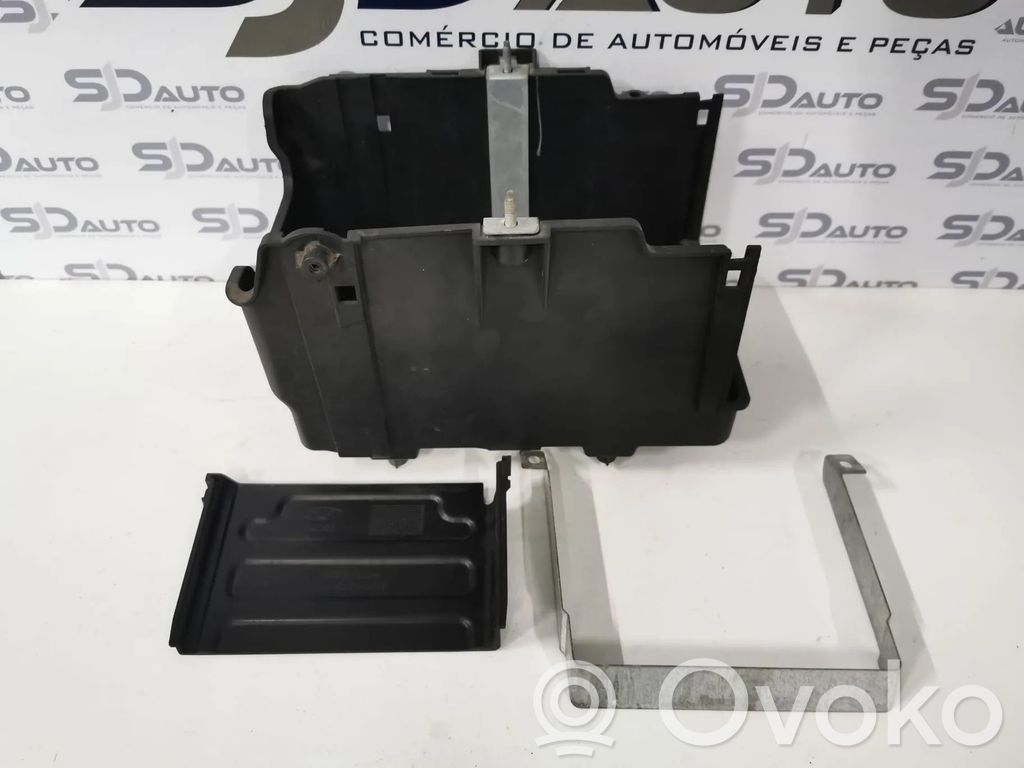 Ford Fiesta Support boîte de batterie 