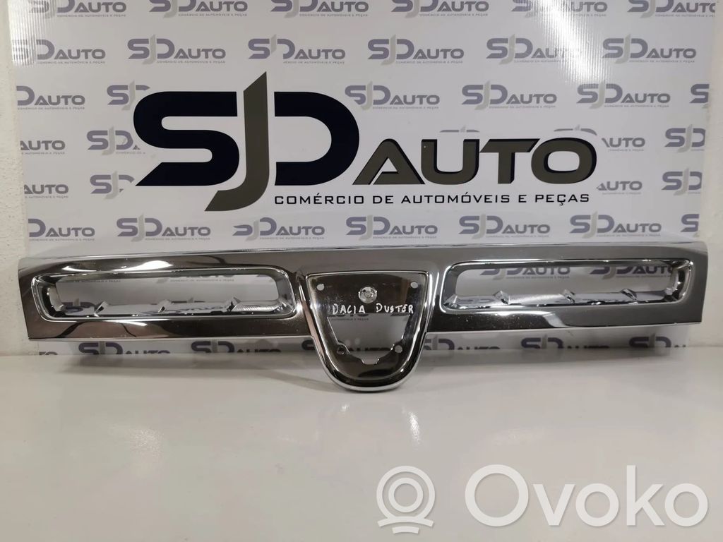Front grill   620780003R