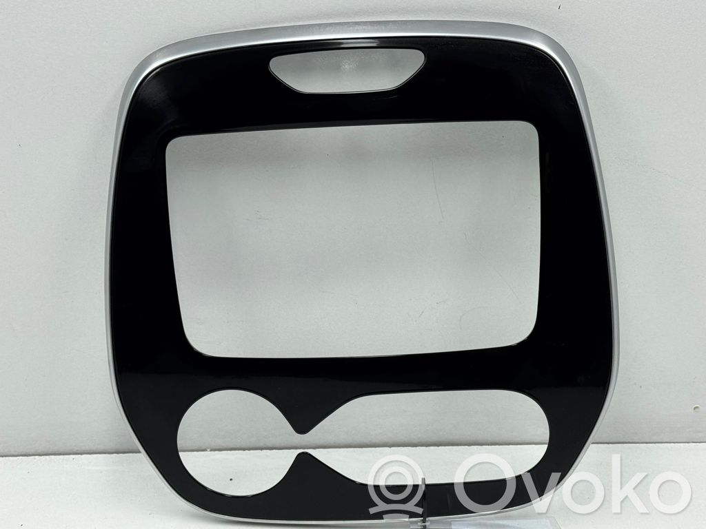 Renault Captur Radio/GPS head unit trim 