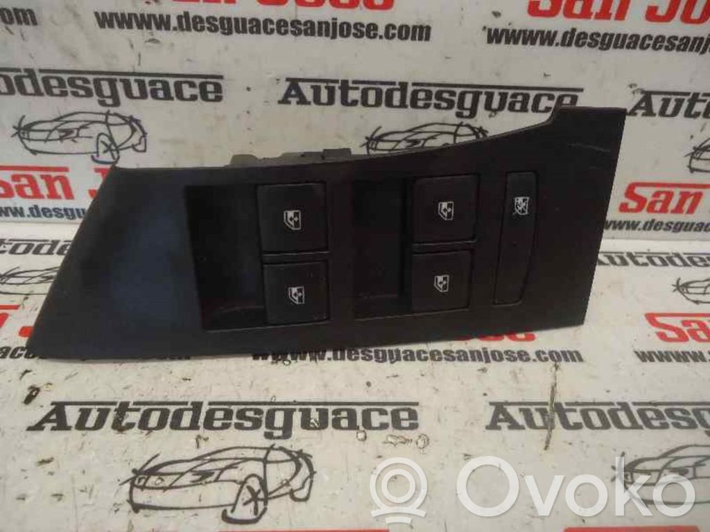 Opel Astra J Comutator comandă geamuri electrice 