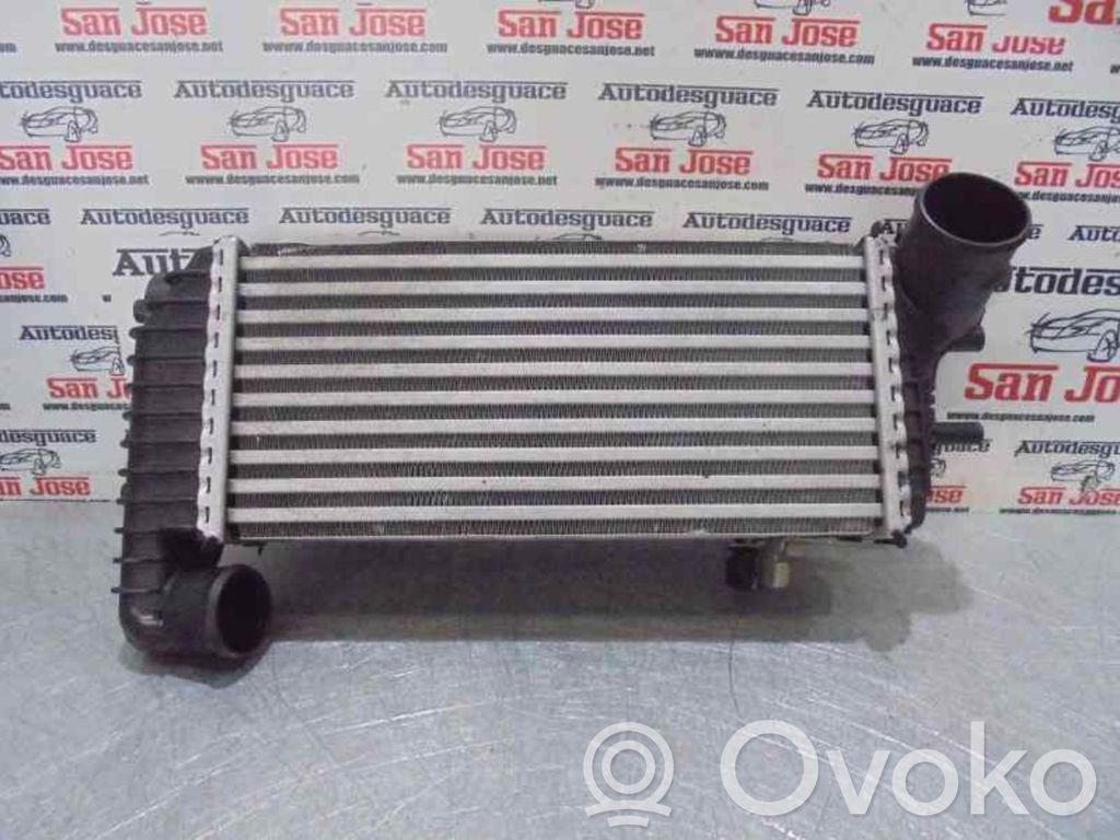 Starpdzesētāja radiators