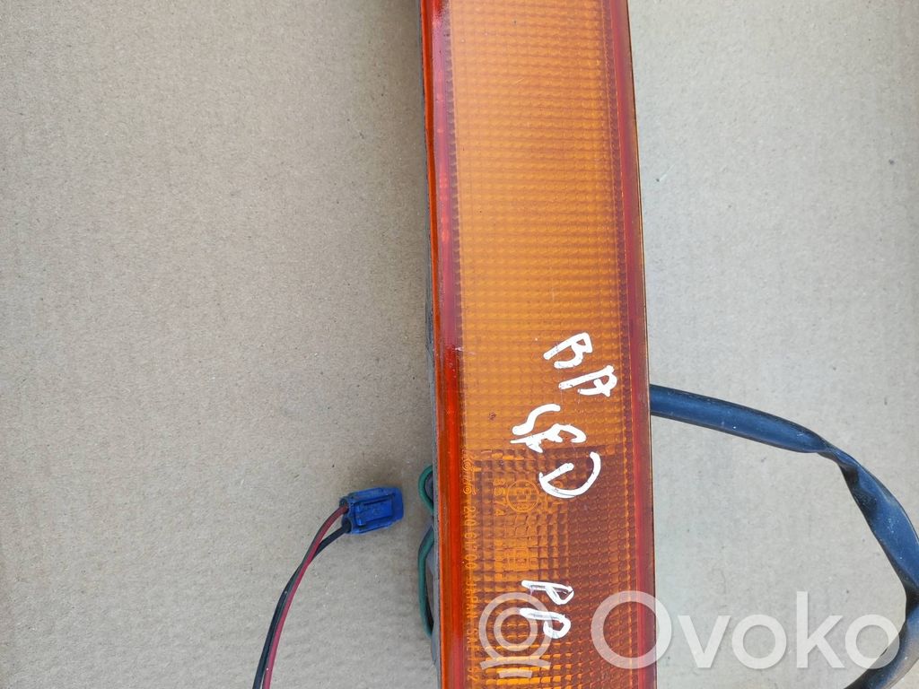 Front indicator light   21061700